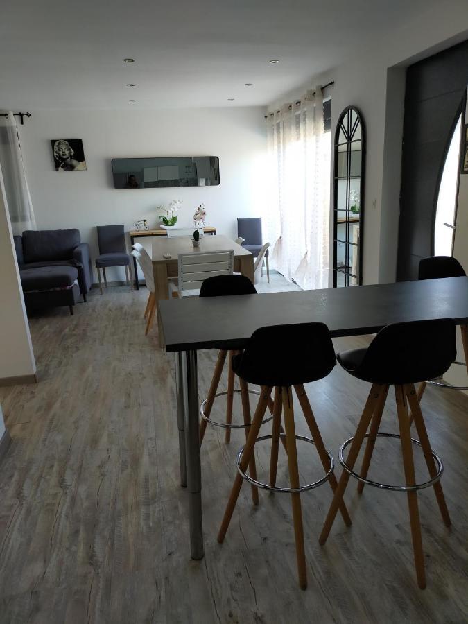Logement Atypique Arles Exteriör bild