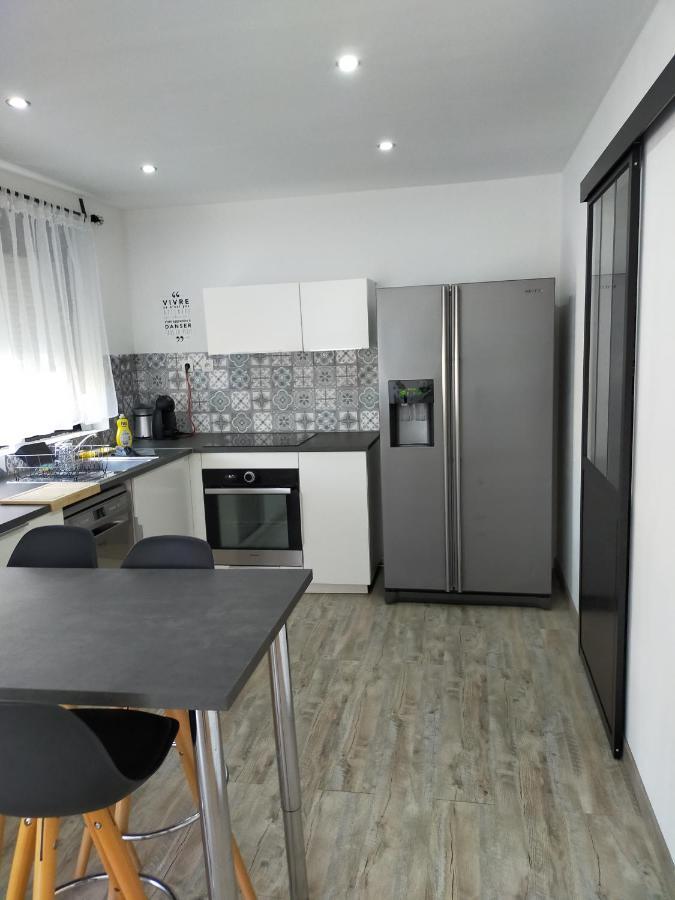 Logement Atypique Arles Exteriör bild